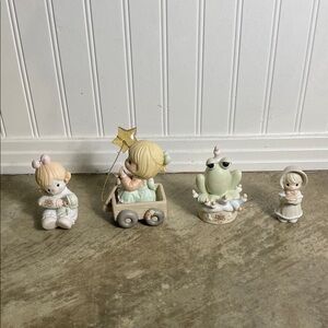 Precious Moments Figurine Set of 4